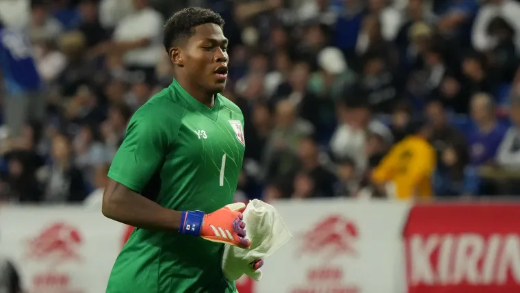Entre três países: o goleiro dos EUA que virou estrela do Japão na Itália