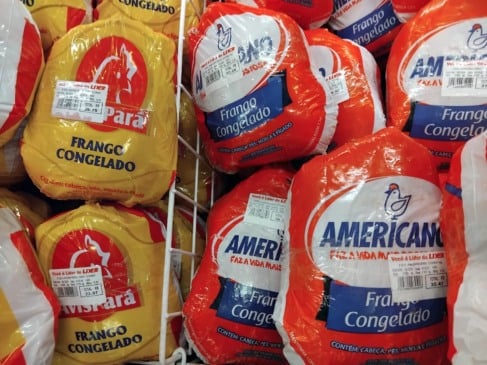 O preço do frango teve uma redução nos supermercados. Foto: Clayton Matos/Diário do Pará