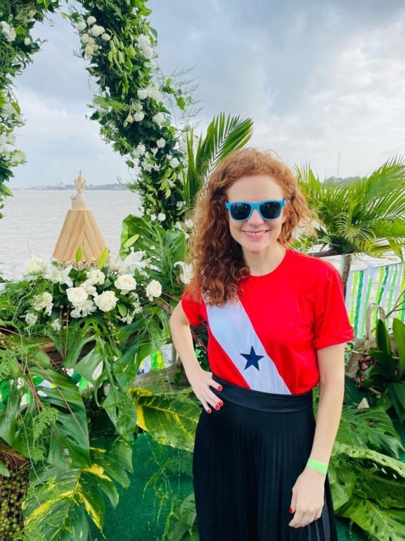 A atriz Maria Eduarda Carvalho compartilhou no Instagram sua experiência com um carrossel de registros. Foto: Reprodução/Instagram