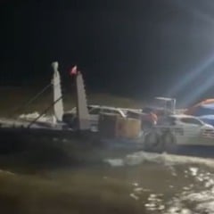 Embarcação Marajó Norte começou a adernar próximo à Vila do Conde, na Baía do Marajó, provocando operação de resgate na noite de 16 de outubro.