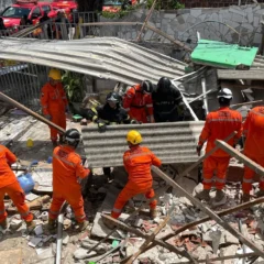 URGENTE - Desabamento de casas em Olinda deixa mortos e feridos - FOTO
