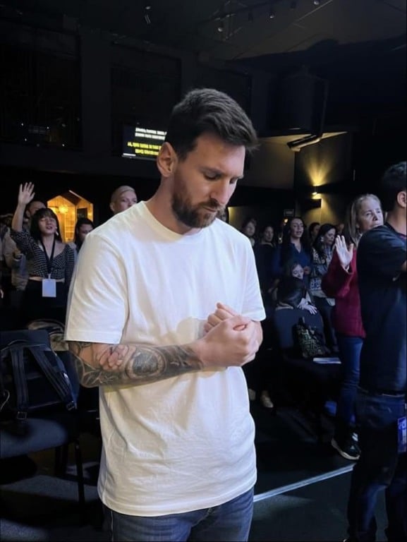 Messi “aceita Jesus”? Brincadeira com IA viraliza e diverte fiéis na Colômbia