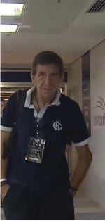 Uniforme de Gustavo Costas chama atenção pela semelhança com o manto azulino e gera brincadeiras entre torcedores paraenses nas redes sociais