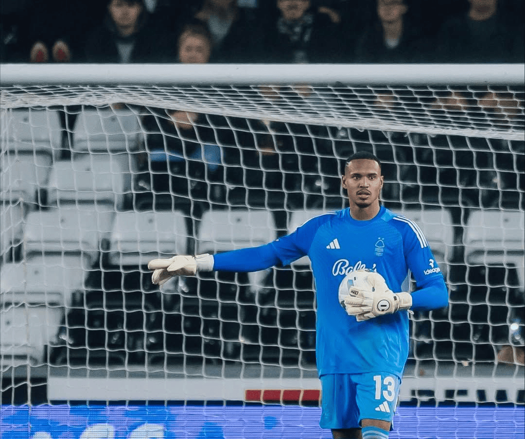 O técnico Carlo Ancelotti anunciou neste domingo (5) a convocação do goleiro John, ex-Botafogo e atualmente no Nottingham Forest