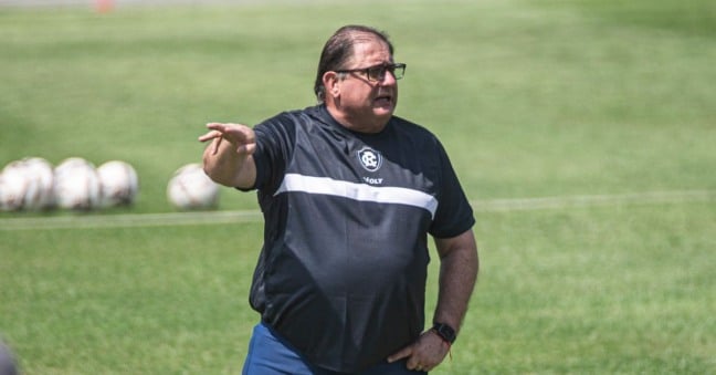Guto Ferreira reforça que o caminho para a elite passa pela entrega e pelo foco total, jogo a jogo - Foto: Samara Miranda/Remo