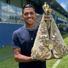 Atacante do Clube do Remo compartilha sua fé, rotina de orações e emoção com a festa religiosa dos paraenses