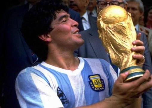 Herdeiros de Maradona fecham acordo para linha oficial de produtos