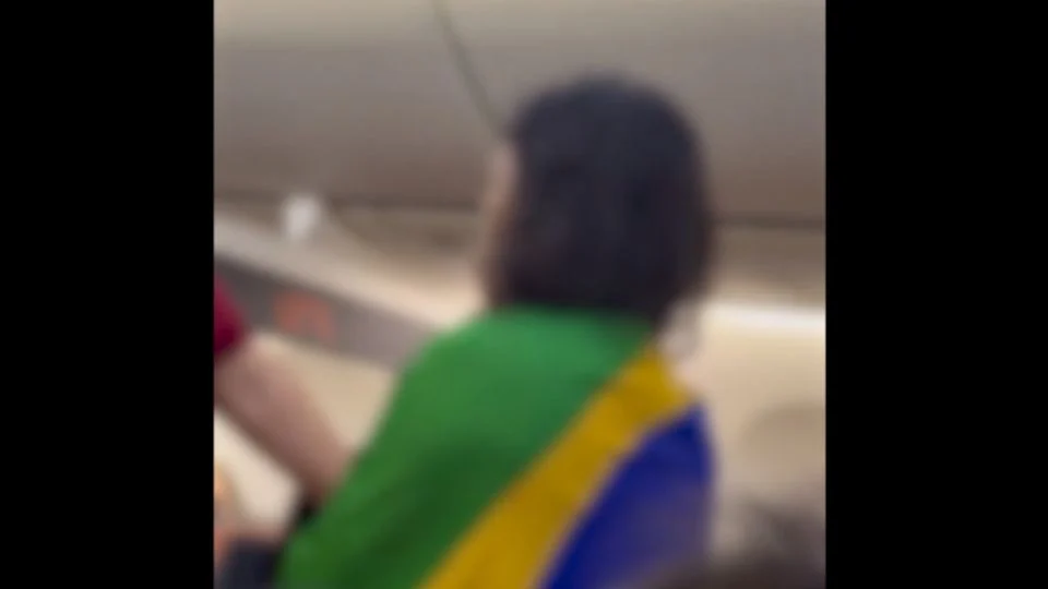 Polícia Federal retira passageira de voo; ela seguiria para Belém