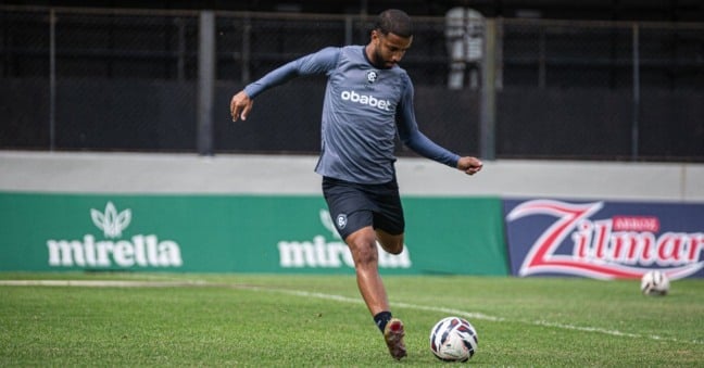 Lateral comemora retorno após quase dois anos e se coloca à disposição para sequência decisiva do Remo na Série B - Foto: Samara Miranda/Remo
