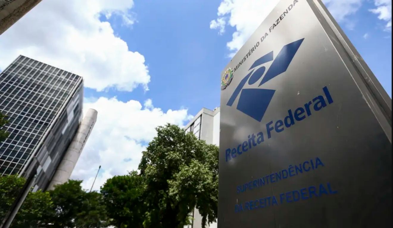 Carros, iPhones, pedras preciosas e eletrônicos estão entre os itens. Foto: Marcelo Camargo/Agência Brasil