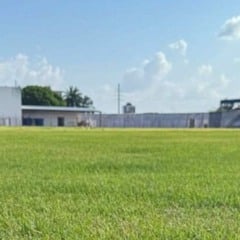 O estádio recebe grama Esmeralda, sistema de drenagem de alta performance e diversas melhorias em conforto e acessibilidade - Foto: Divulgação