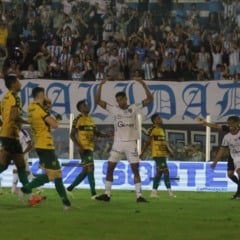Papão empatou no fim, mas segue na laterna. Faltam oito jogos para o fim da Série B - Foto: Mauro Ângelo/Diário do Pará