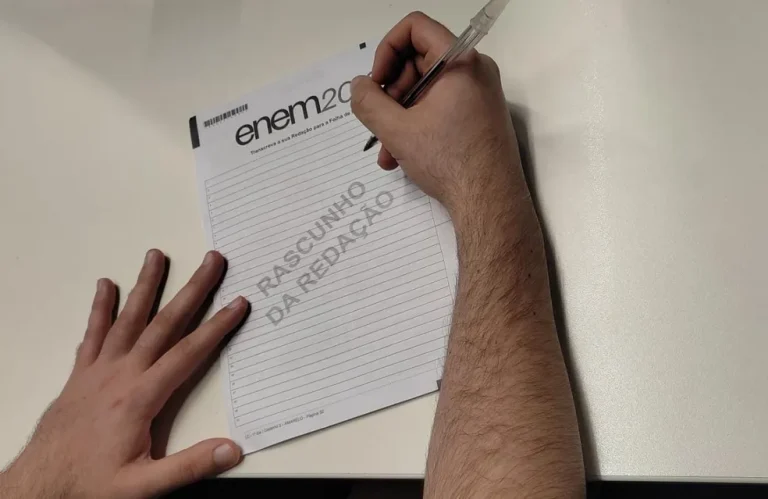 A redação é uma das partes mais importantes do Enem e tem grande peso nos processos seletivos do Sisu, Prouni e Fies. 