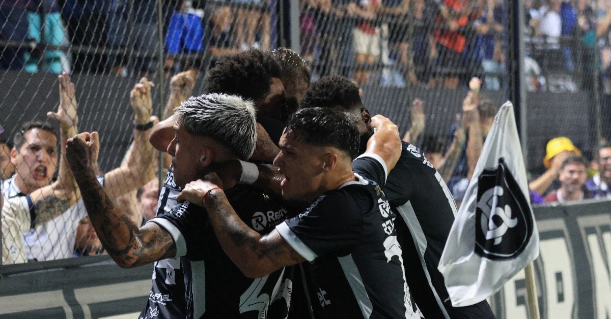 Time azulino engatou sequência positiva em momento decisivo da Série B - Foto: Wagner Almeida/Diário