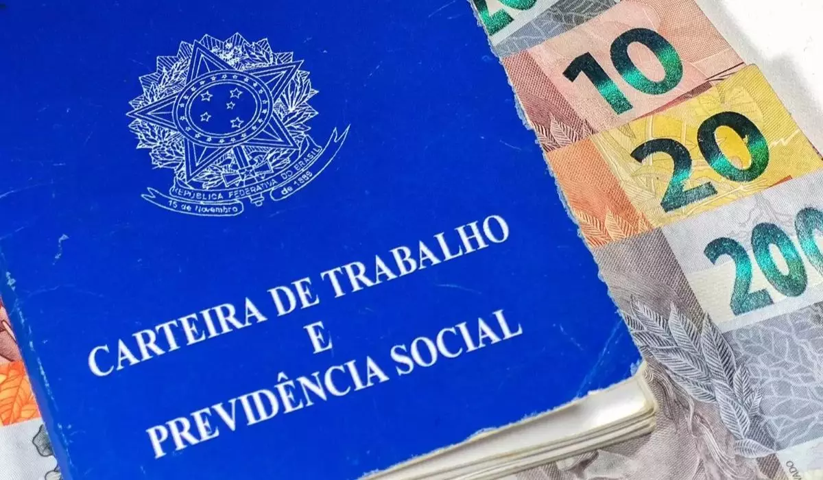 13º salário antecipado: trabalhadores vão receber antes do previsto! 13º salário antecipado: trabalhadores vão receber antes do previsto!
