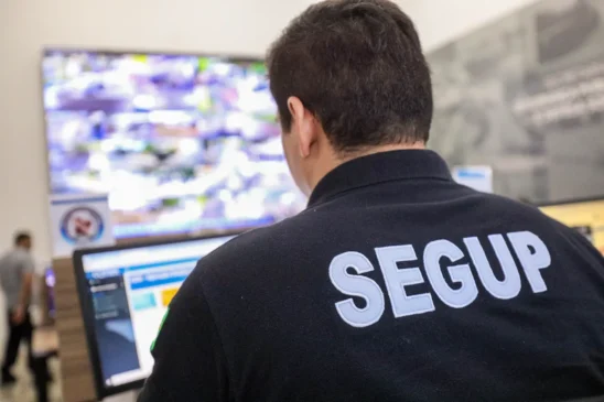 Investimentos do Estado em educação, saúde, lazer, incentivos para qualificação profissional e oportunidades de inserção no mercado de trabalho contribuem para a redução da violência