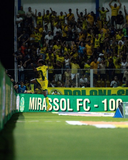 Mirassol vence Palmeiras em festa de centenário e embolam a luta pelo título do Brasileirão. Confira os detalhes da partida!