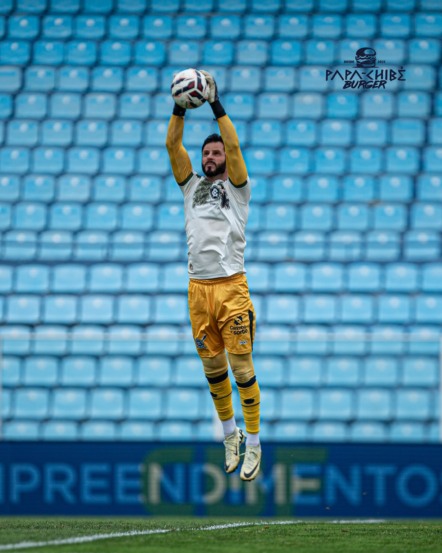 Drama azulino: Avaí abre 3x1 e torcedores já falam em “fim do sonho”