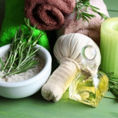 Descubra como o banho energético de alecrim com açafrão pode abrir caminhos e aumentar a prosperidade em provas e vestibulares.