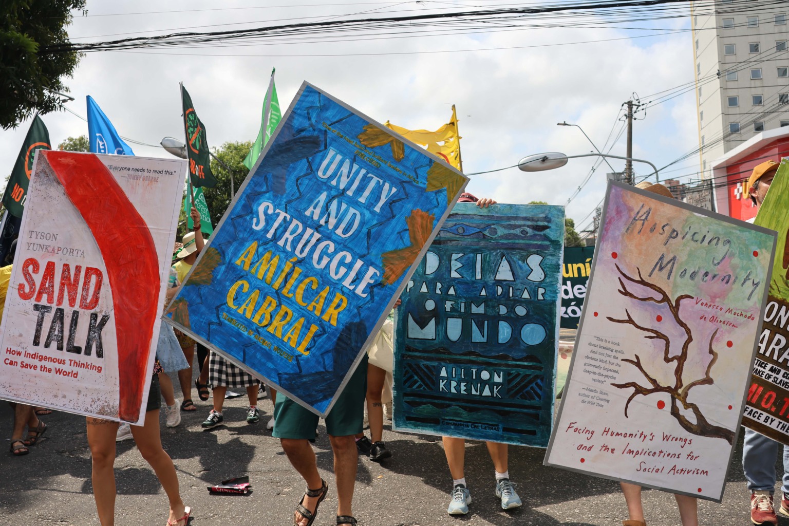 Belém, Pará, Brasil. Cidade. Marcha Mundial pelo Clima - COP30. Lideranças se reúnem na defesa de ações para a adaptação climática e contra o aquecimento global. 15/11/2025. Foto: Irene Almeida/Diário do Pará. Belém, Pará, Brasil. Cidade. Marcha Mundial pelo Clima - COP30. Lideranças se reúnem na defesa de ações para a adaptação climática e contra o aquecimento global. 15/11/2025. Foto: Irene Almeida/Diário do Pará.