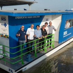 Barco solar leva saúde de alta tecnologia a trabalhadores ribeirinhos da Amazônia