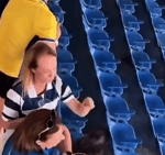 Torcedora racista do Avaí. Foto: reprodução 