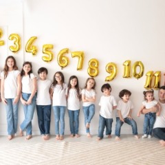 Mariana Arasaki dá à luz à 13ª filha, Maria Carolina, em um parto natural. Descubra a jornada da família e a importância da fé na maternidade.