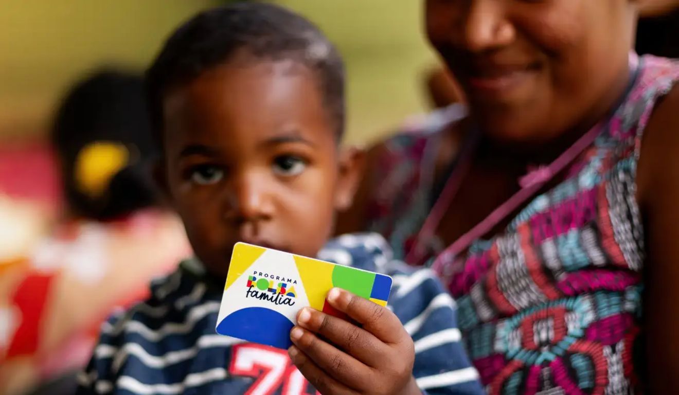 Caixa paga Bolsa Família a beneficiários com NIS de final 7 Caixa paga Bolsa Família a beneficiários com NIS de final 7