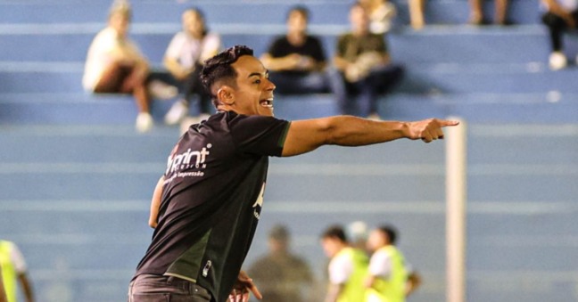 Neto cobra uma maior valorização da base - Foto: Matheus Vieira/PSC