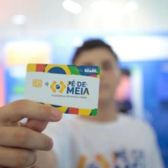 Programa oferece novas opções de investimento para alunos do ensino médio que concluíram etapas do Pé-de-Meia. Foto: Divulgação/MEC