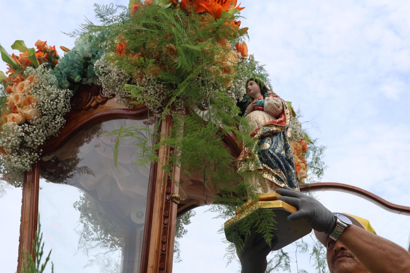 Devotos celebram Nossa Senhora do Ó em grande procissão em Mosqueiro. Foto: Irene Almeida/Diário do Pará. Devotos celebram Nossa Senhora do Ó em grande procissão em Mosqueiro. Foto: Irene Almeida/Diário do Pará.
