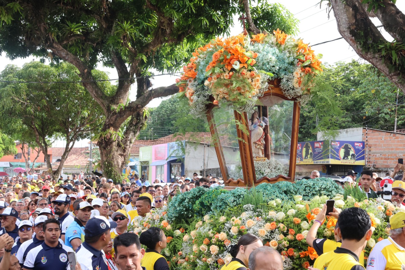 Círio de Nossa Senhora do Ó reforça fé e esperança em Mosqueiro. Foto: Irene Almeida/Diário do Pará. Círio de Nossa Senhora do Ó reforça fé e esperança em Mosqueiro. Foto: Irene Almeida/Diário do Pará.