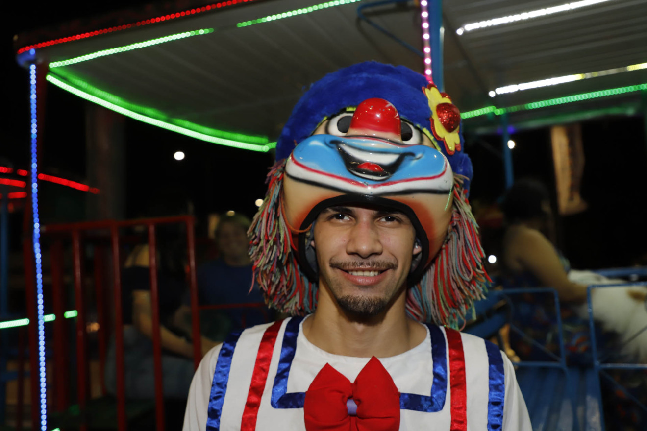 A história da carreta que virou febre nas ruas de Belém e encanta até turistas da COP30 Foto: Mauro Ângelo/ Diário do Pará. A história da carreta que virou febre nas ruas de Belém e encanta até turistas da COP30 Foto: Mauro Ângelo/ Diário do Pará.