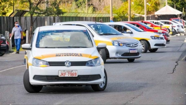 Com nova regulamentação, instrutores autônomos poderão atuar na formação de condutores em todo o país.