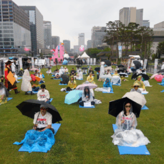 As pessoas mais relaxadas do mundo se reúnem em Seul para competição de "desconexão espacial". Foto: YONHAP/EPA