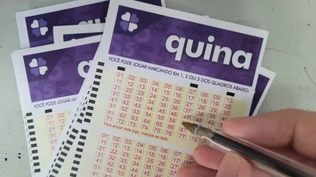Quina sorteia R$ 52 milhões: veja os números sorteados do concurso 7147 desta terça-feira (20)