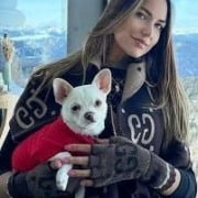 Polícia da Itália suspeita de um grupo organizado e investiga a motivação por trás do roubo da cabeça da modelo de 29 anos. Polícia da Itália suspeita de um grupo organizado e investiga a motivação por trás do roubo da cabeça da modelo de 29 anos.