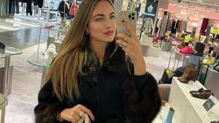 Funcionários do cemitério de Bergamo descobriram a profanação durante o processo de transferência dos restos mortais da italiana. Funcionários do cemitério de Bergamo descobriram a profanação durante o processo de transferência dos restos mortais da italiana.