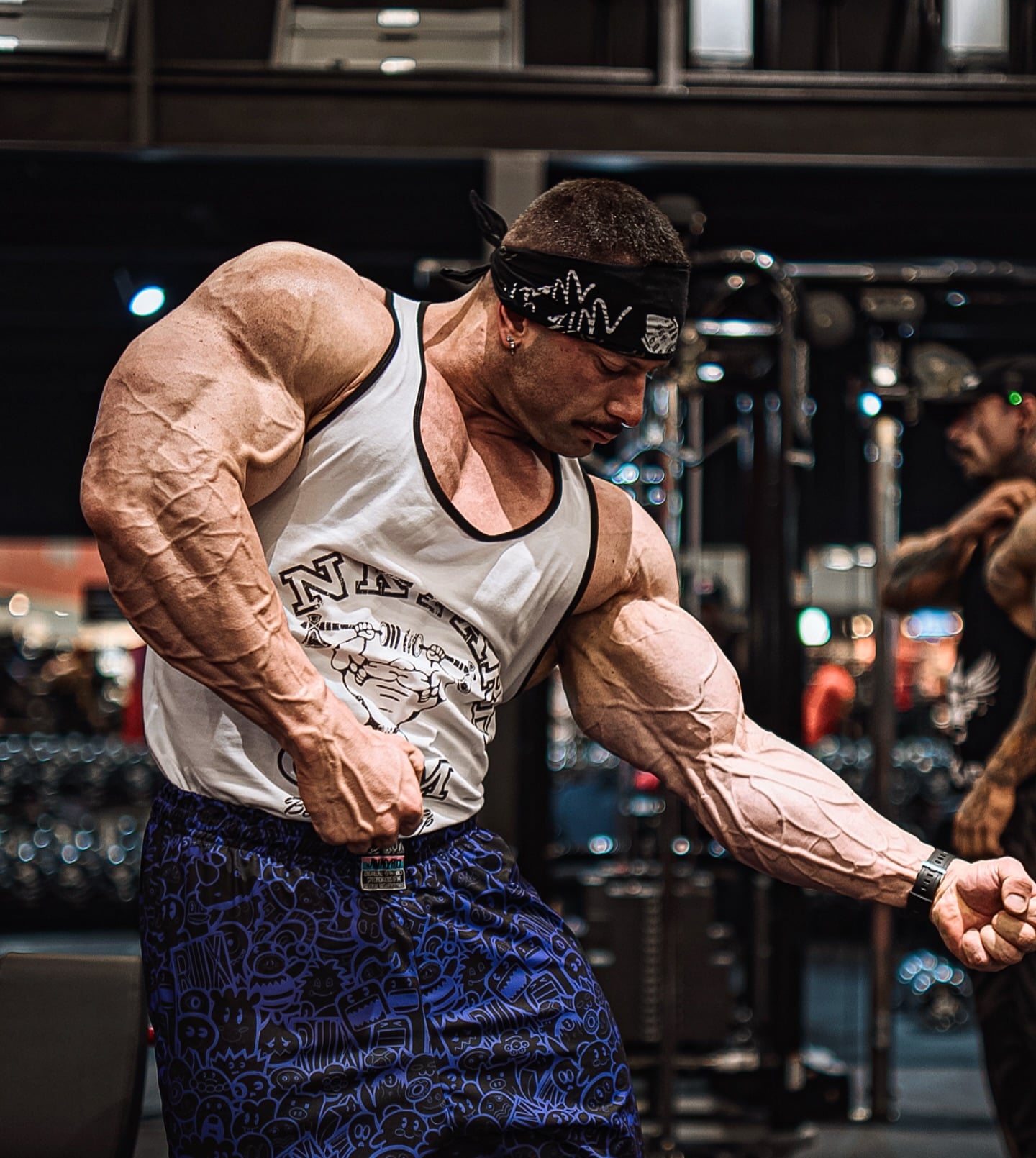 Brasileiro conquista título e vai estrear no Mr. Olympia 2026