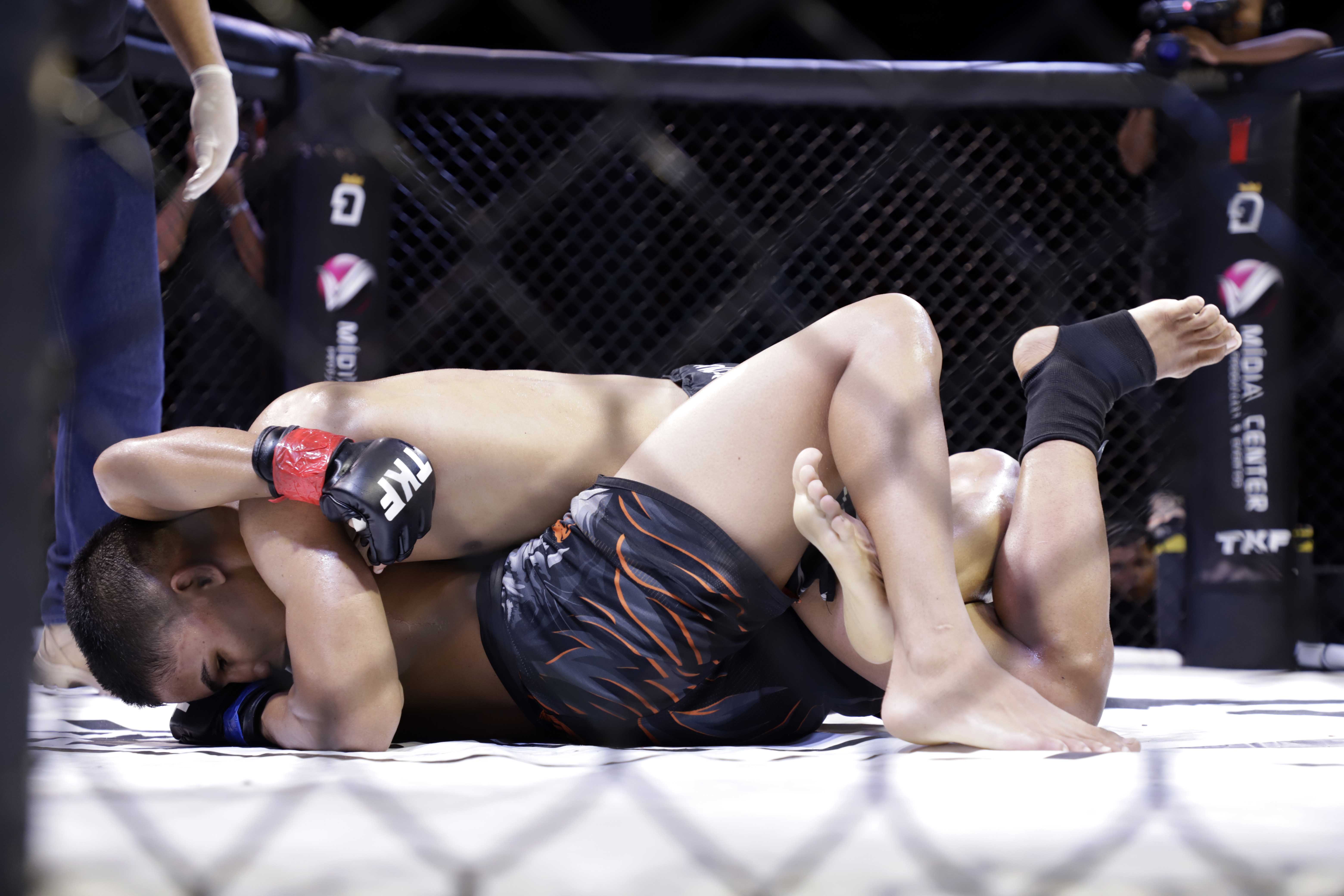 TKF marca retorno das lutas e consagra Lucas Pereira com cinturão