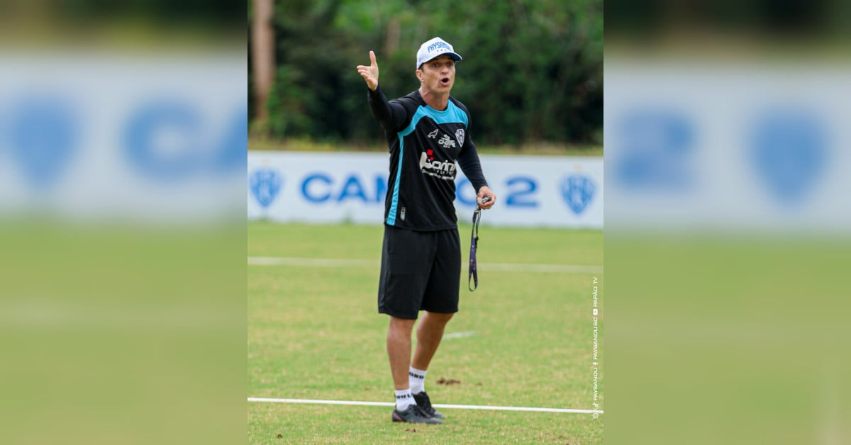 Júnior Rocha aponta desgaste físico e limitações do elenco do Paysandu