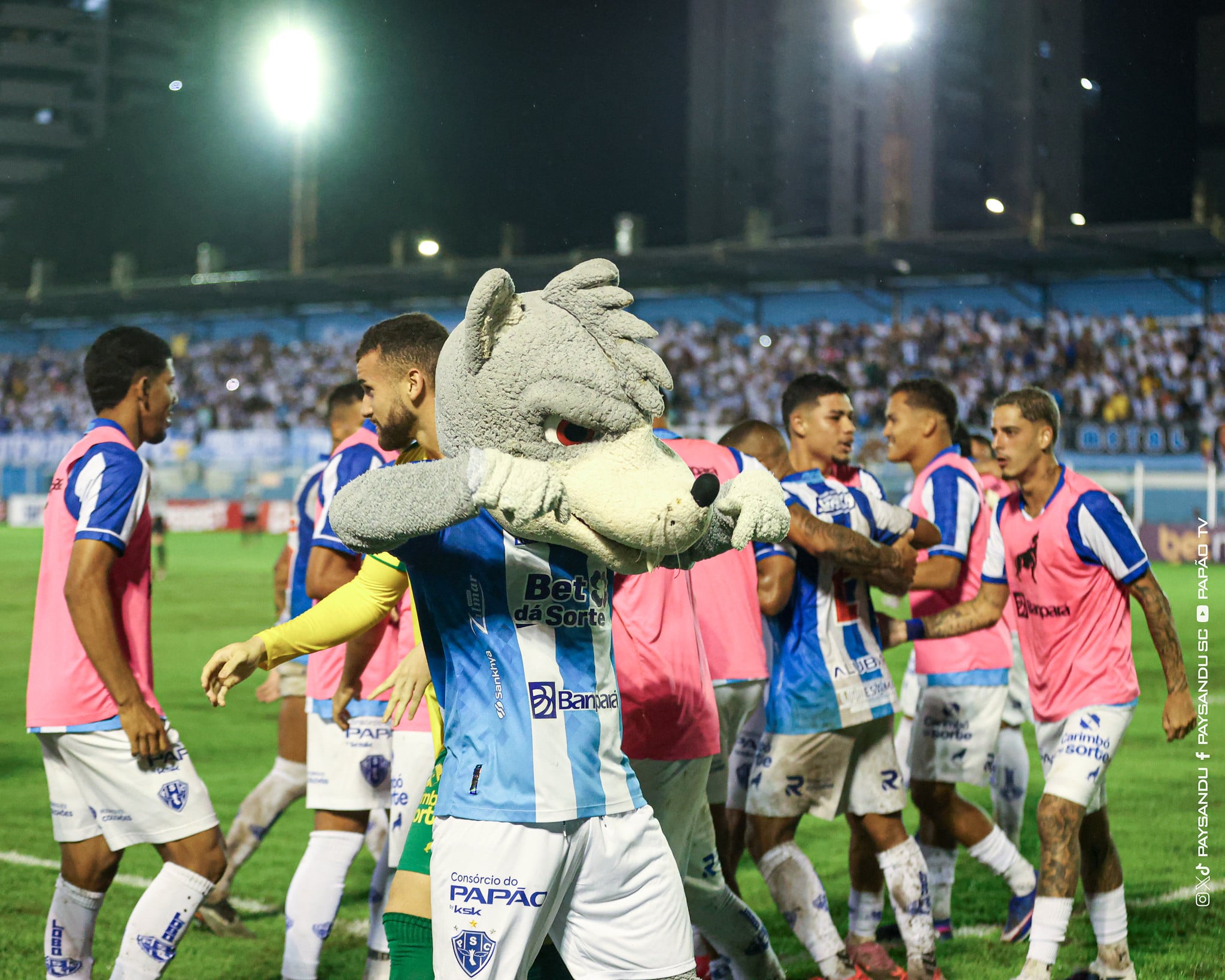 Paysandu transforma início caótico em virada e assume vice-liderança