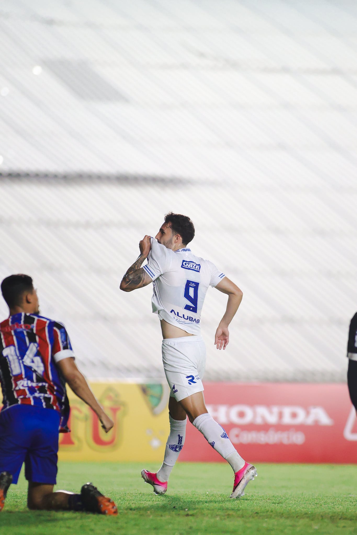 Com 14 gols na temporada, Ítalo Carvalho vive grande fase no Paysandu