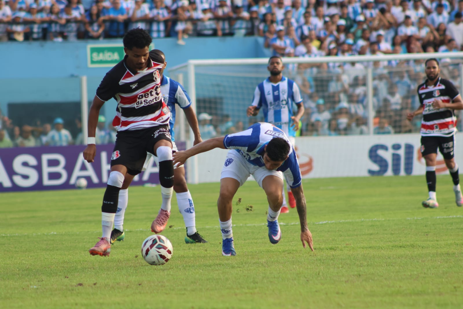 Santa Cruz quebra tabu histórico e vence o Paysandu pela primeira vez em Belém