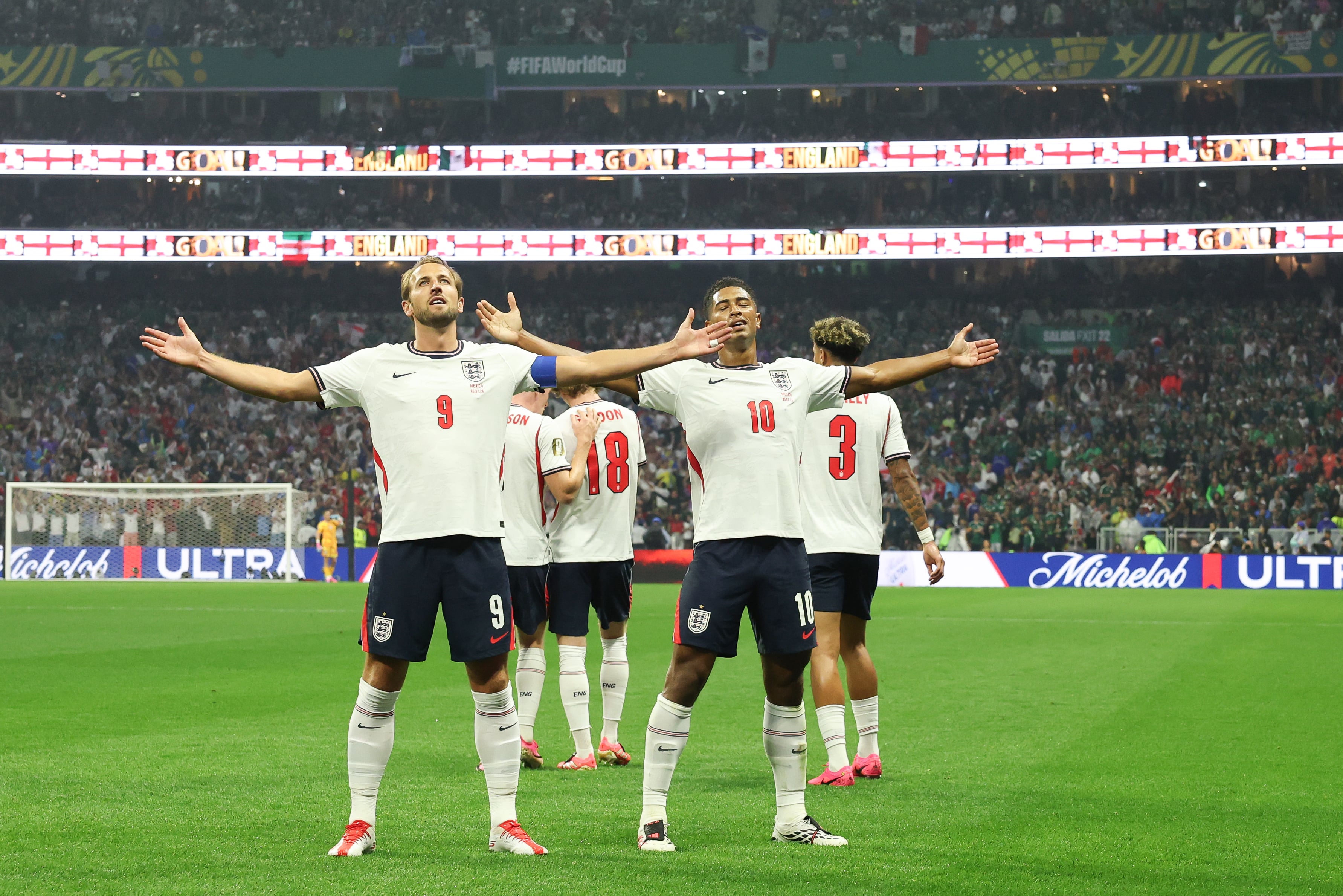Inglaterra vence o México em jogo eletrizante e pega a Noruega