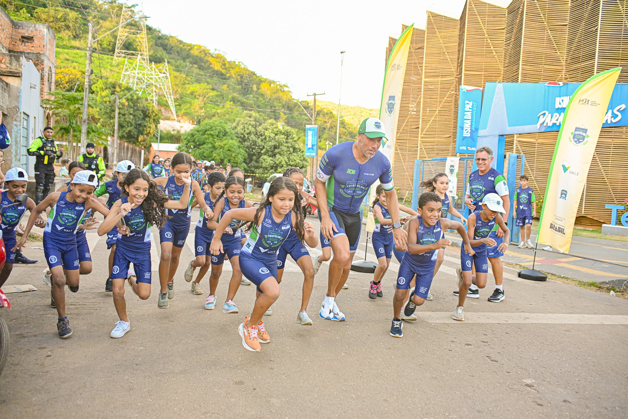 Projeto de triathlon oferece aulas gratuitas para crianças e jovens municípios do Pará