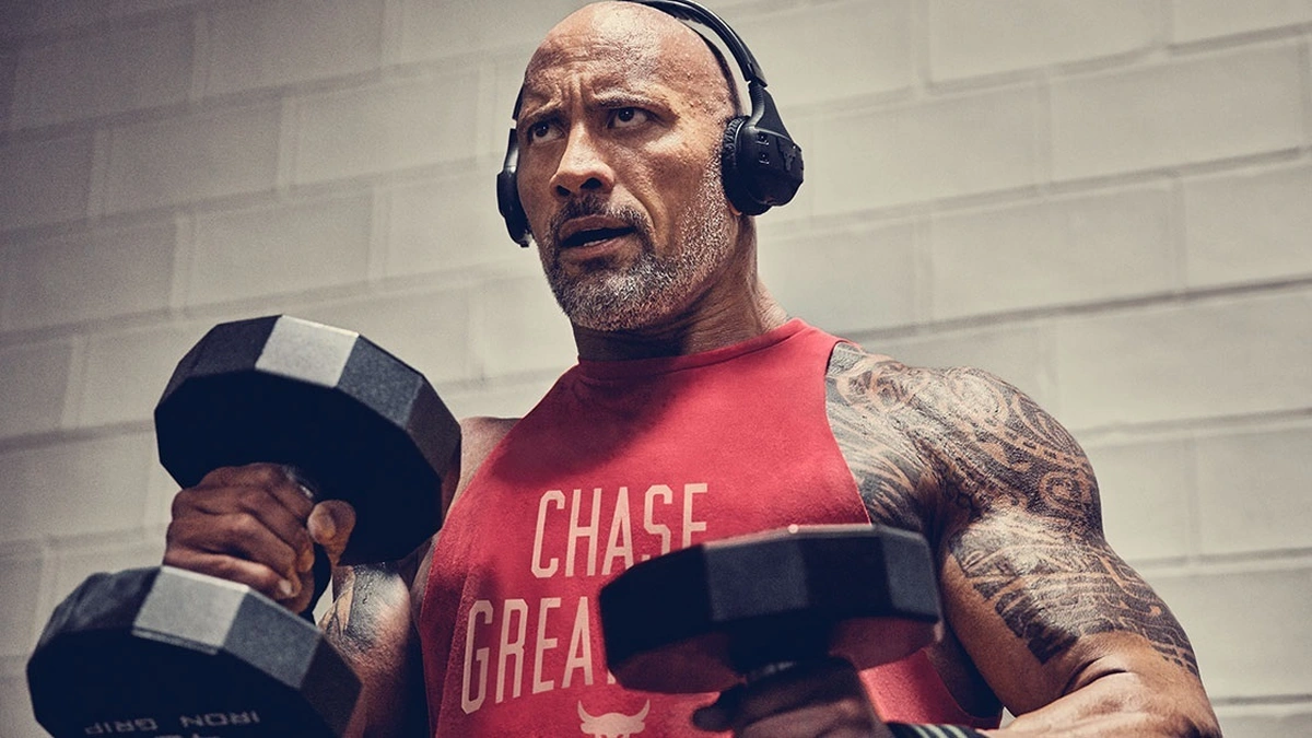 Dwayne Johnson, o The Rock, revela vitamina pós-treino com arroz e creatina; aprenda a fazer